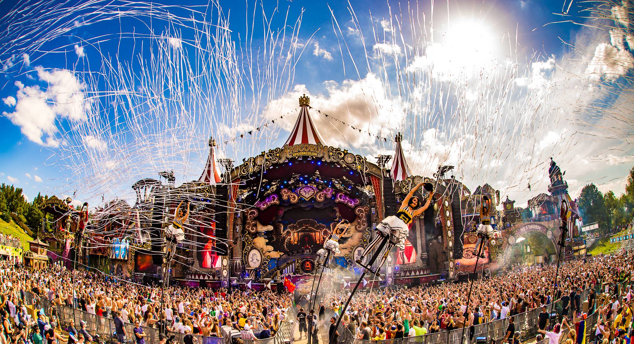 TOMORROWLANDショートジレ35,200円→最終値下11,500円送料込 Tomorrowland; Belgium's finest